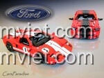 Mô hình Ford GT MOC-20825, so sánh hai phiên bản trang trí khác nhau.