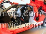 Xe đua Ford GT MOC20825, nội thất chi tiết với ghế ngồi và vô lăng.