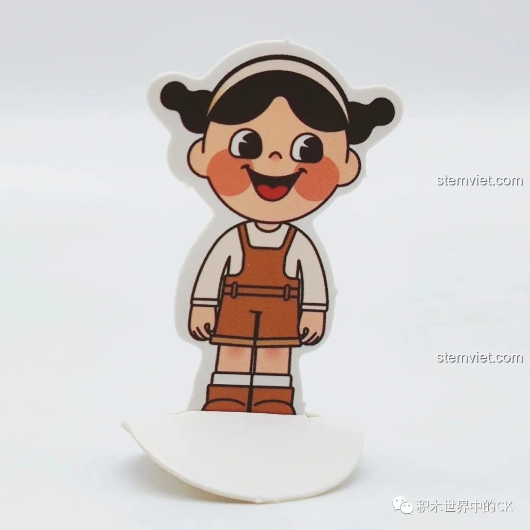 Minifigure KIKI từ bộ đồ chơi Wekki 506050 Cửa hàng trà sữa So Vitality, nhìn từ phía trước.