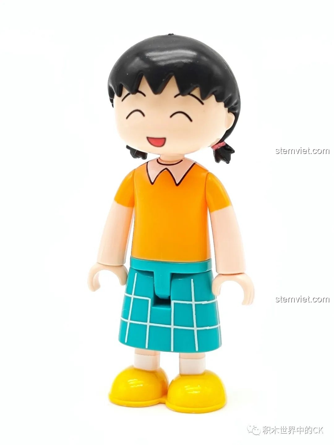 Cận cảnh nhân vật Sakura Saki trong bộ lắp ghép Wekki 516413 Phòng khách của Maruko, với nụ cười rạng rỡ.