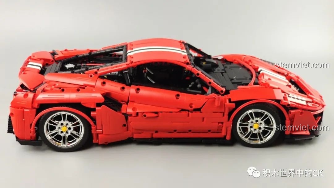 Chi tiết cửa gió điều hòa bên trong khoang lái của mô hình CaDA C61042 Ferrari 488.