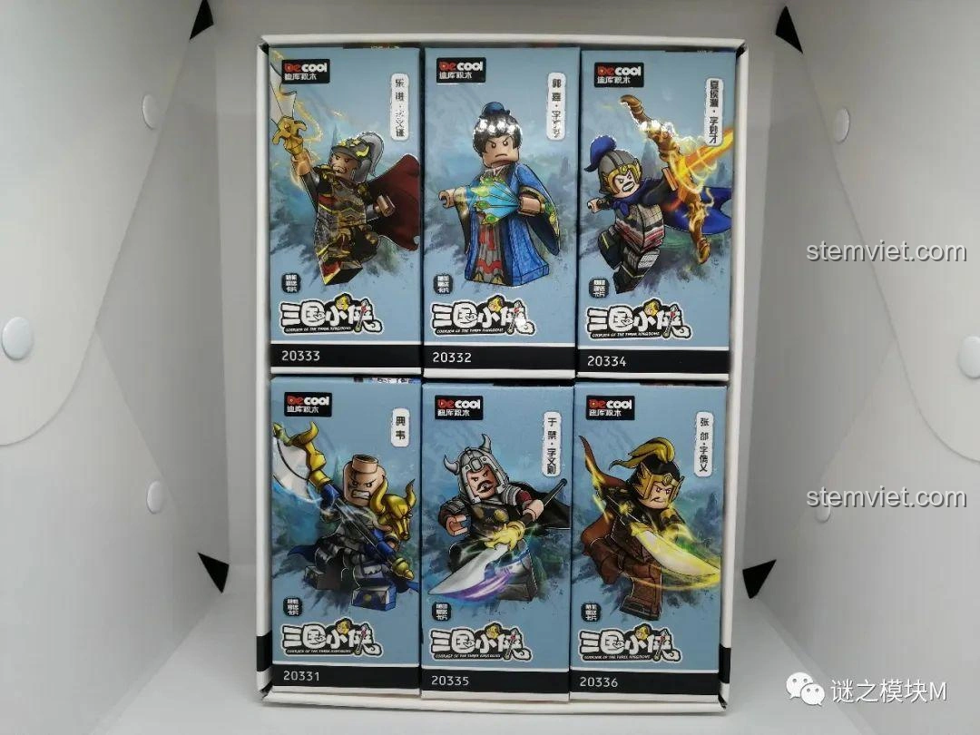 Hộp trưng bày đồ chơi lắp ráp Minifigure Tam Quốc 6 Kiểu Nhân Vật DECOOL 20325, chứa các hộp nhỏ riêng biệt.