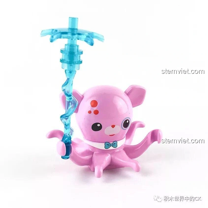 Minifigure Giáo sư Bạch Tuộc từ bộ Enlighten 3708 Trụ Sở Bạch Tuộc Octopod cầm phụ kiện, thể hiện khả năng tương tác của nhân vật.