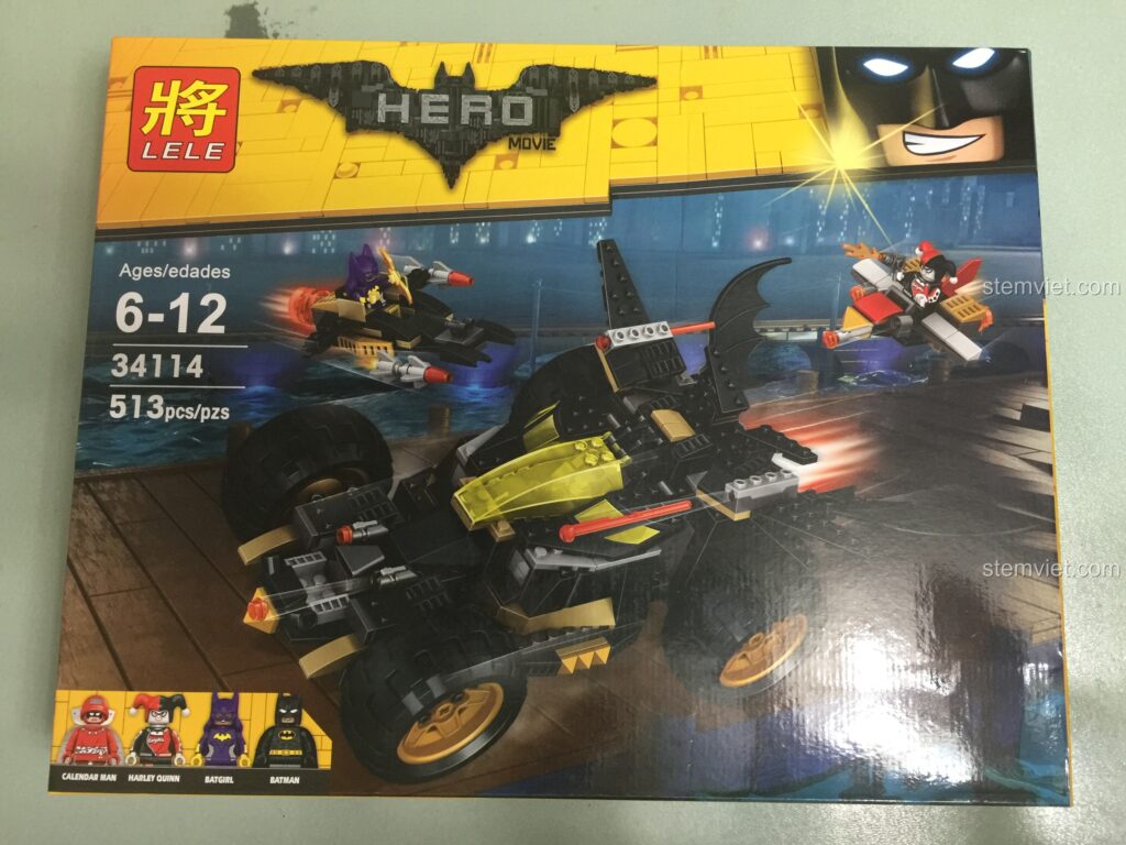 Mặt trước hộp bộ xếp hình Xe Chiến Đấu Batmobile Trỗi Dậy LELE 34114 với hình ảnh siêu xe Batman và các minifigures.