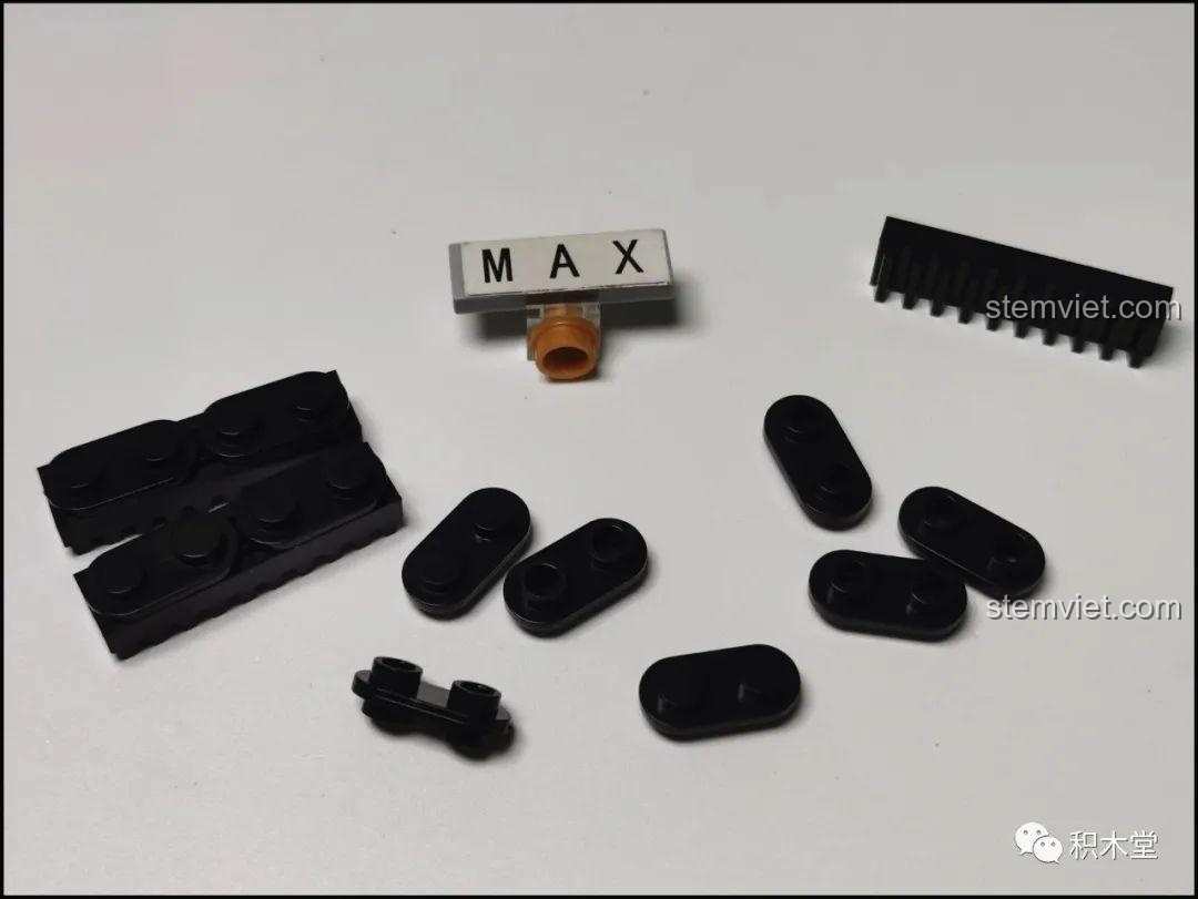 Các mảnh ghép hai mặt được sử dụng trong bộ Juhang 86007 Quán Cà Phê Góc Phố, cho thấy sự linh hoạt và sáng tạo trong thiết kế.