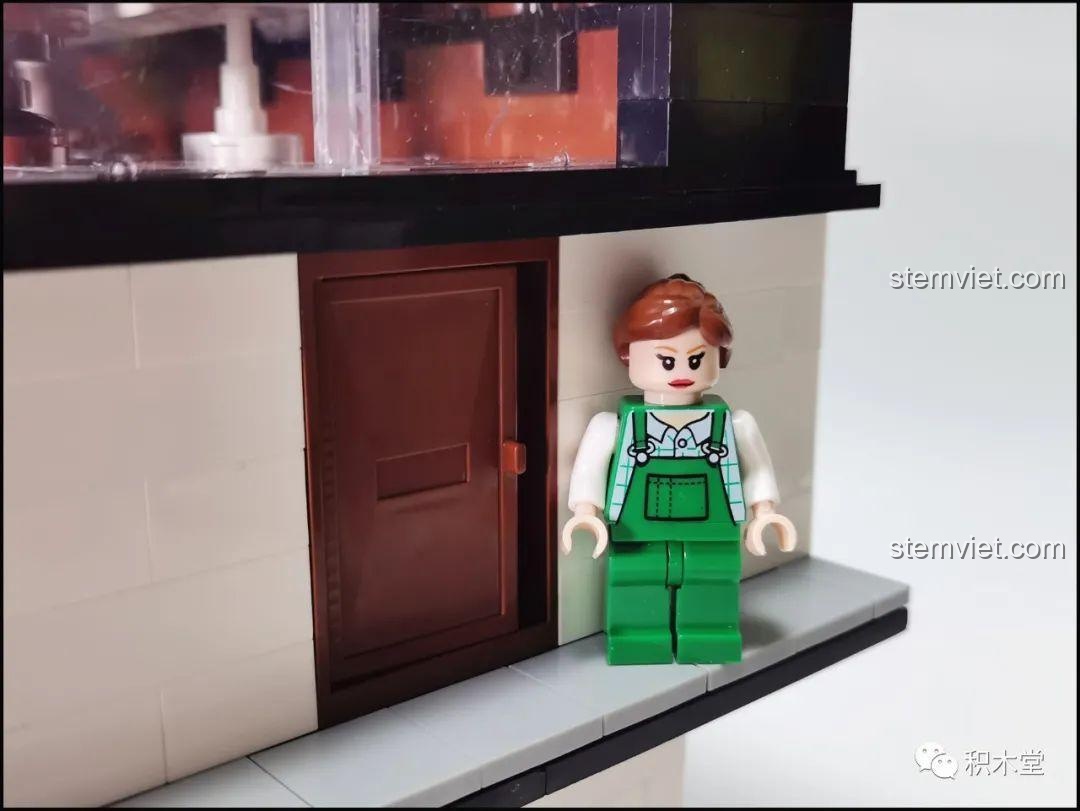 Một góc nhìn khác khi kết hợp hai mô hình quán cà phê Juhang, bao gồm Juhang 86007 Quán Cà Phê Góc Phố, thể hiện sự đa dạng trong bộ sưu tập kiến trúc.