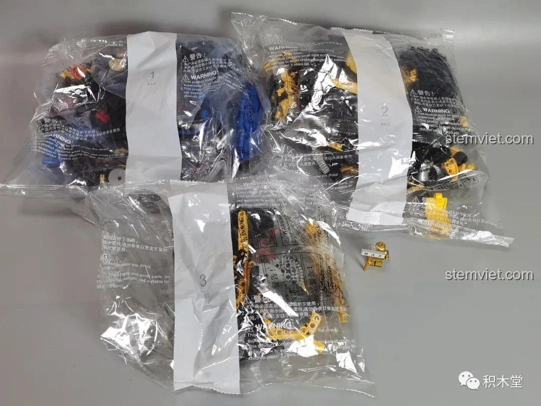 Tổng quan các túi mảnh ghép của bộ lắp ráp K Box 10506 Mô tô Cyberpunk 2077 Nazare.