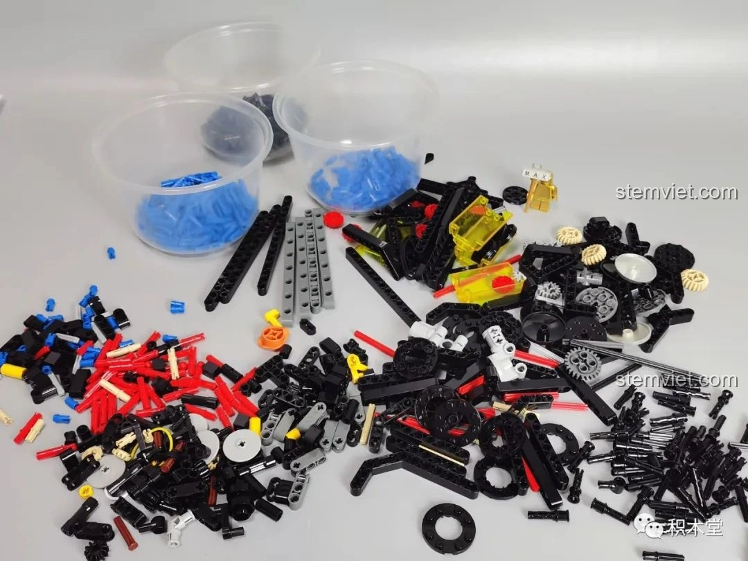 Quá trình lắp ráp khung xe và hộp số 4 cấp của K Box 10506 Mô tô Cyberpunk 2077 Nazare.