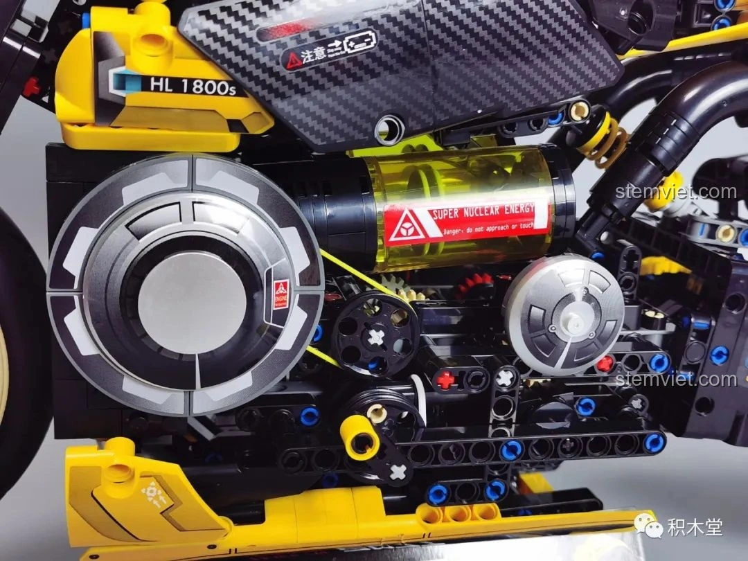 Chi tiết động cơ và các bánh răng bên trong của K Box 10506 Mô tô Cyberpunk 2077 Nazare.