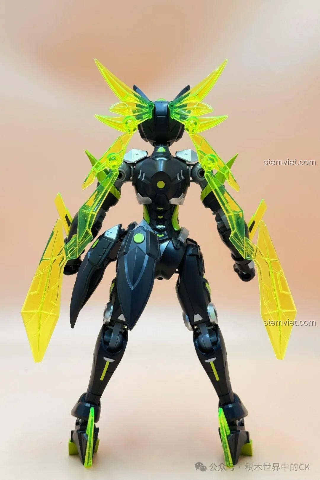 Mô hình Tôn Thượng Hương Mecha Keeppley 78011 từ phía sau, khoe các chi tiết giáp và khớp nối linh hoạt.