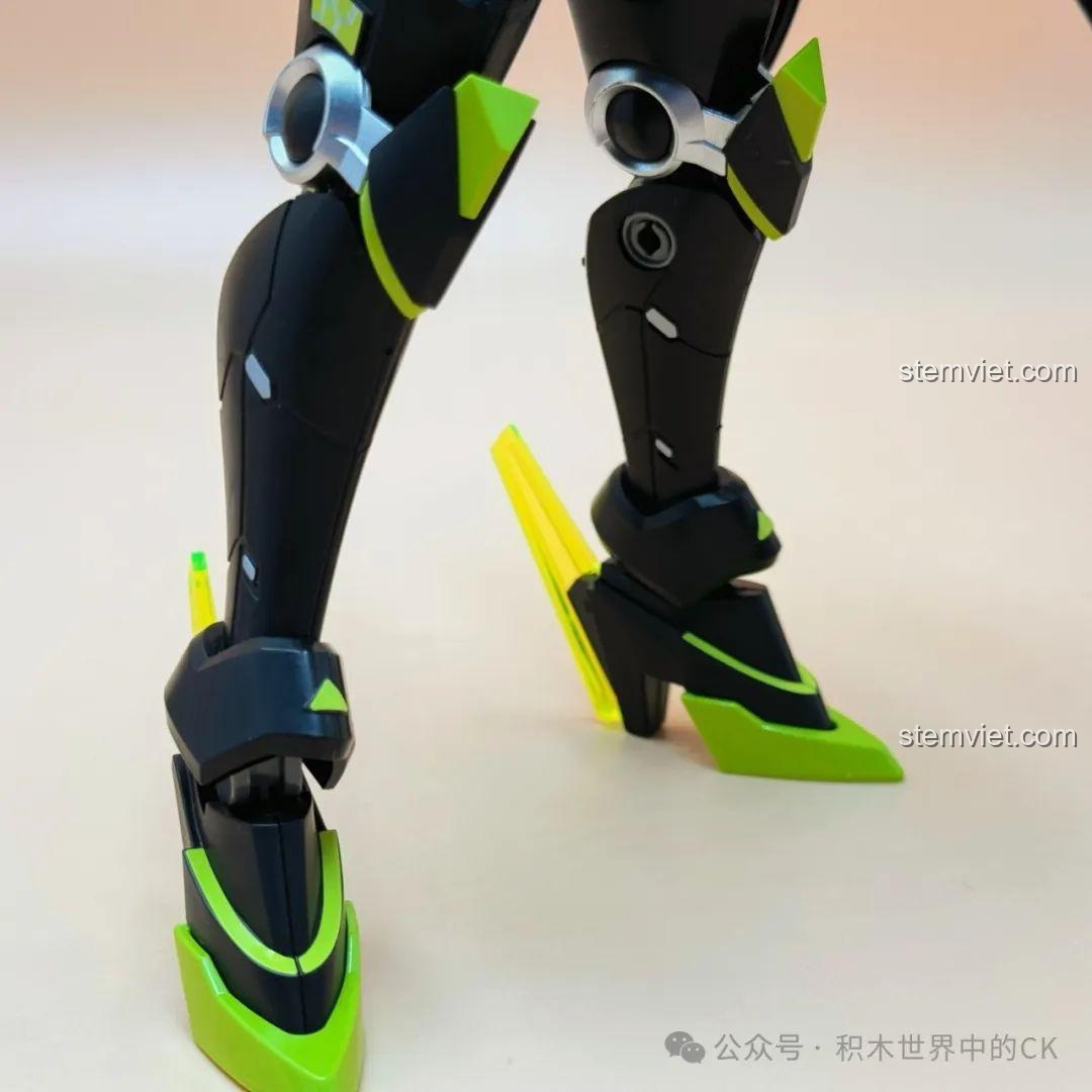 Mô hình Tôn Thượng Hương Mecha Keeppley 78011 đứng cạnh Pháo Năng Lượng, sẵn sàng chiến đấu.