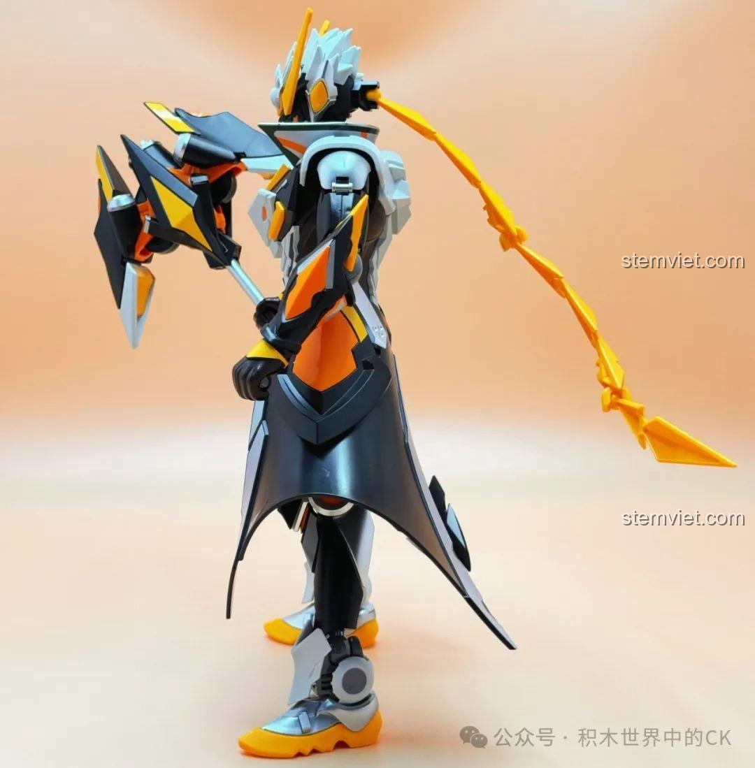 Mô hình Tôn Sách Mạt Nhật Cơ Giáp Keeppley 78012 nhìn từ góc bên, cho thấy độ chi tiết của giáp và phụ kiện.