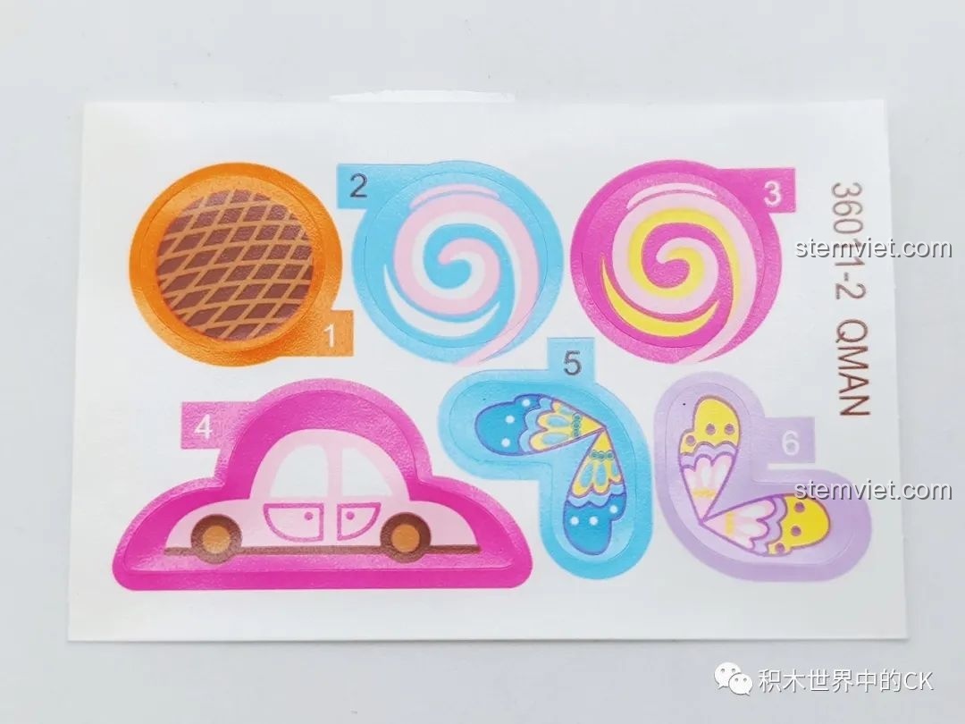 Các miếng dán sticker đi kèm bộ đồ chơi lắp ráp Khung Ảnh Lắp Ráp Nghệ Thuật Sky Story 36011-2 chủ đề Cầu Vồng, hình kẹo mút, bướm, xe hơi.