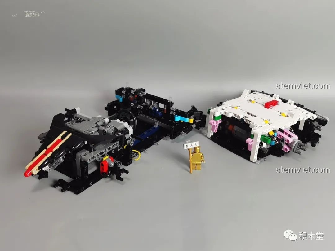 Bắt đầu lắp các chi tiết ngoại thất của mô hình Mould King 13060 Pagani Zonda R, tạo hình dáng bên ngoài của xe.