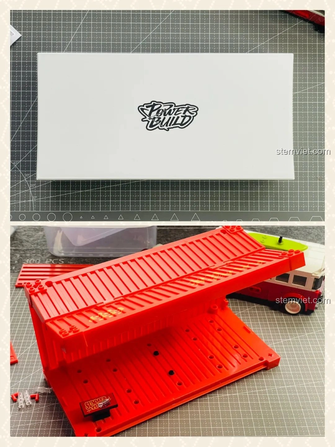 Hộp trưng bày container màu đỏ đi kèm bộ Pinbo PB8807 Xe Cắm Trại T1, giúp bảo vệ và trưng bày mô hình một cách ấn tượng.
