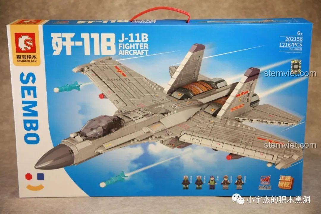 Hộp bộ lắp ghép Máy bay tiêm kích J-11B SEMBO 202156 với hình ảnh mô hình hoàn chỉnh và thông số kỹ thuật, thu hút người chơi.