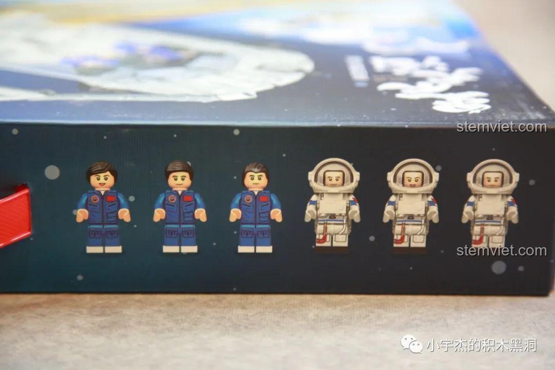Hình ảnh 6 nhân vật phi hành gia đi kèm bộ đồ chơi mô hình Khoang Lõi Trạm Không Gian Thiên Cung 3324, đa dạng trang phục.