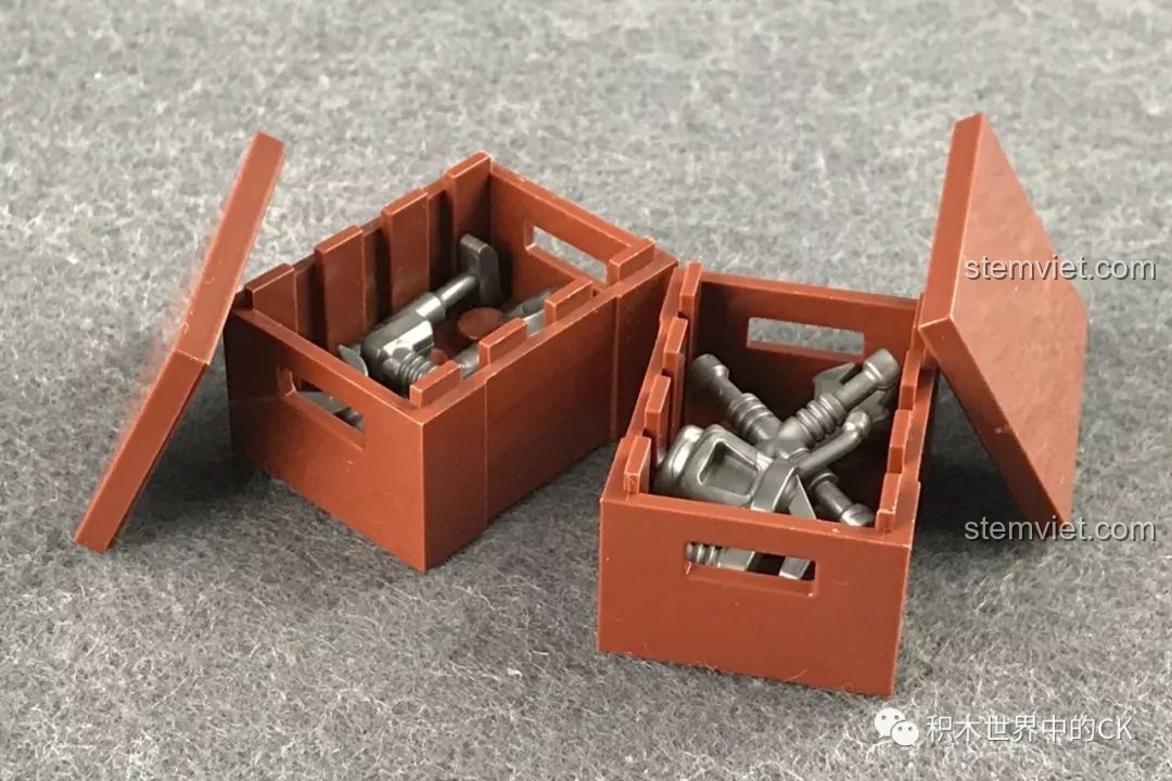 Bên trong hai thùng đồ nghề là các phụ kiện dụng cụ chi tiết của bộ SEMBO 701800.