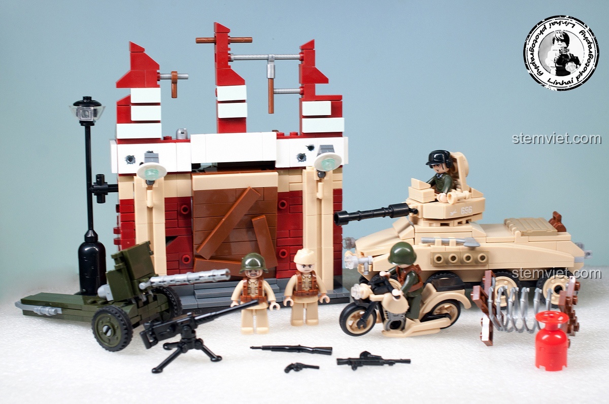 Minifigure lính bắn tỉa của bộ Sluban M38-B0696 Trận chiến Stalingrad từ góc nhìn khác, sẵn sàng cho trận chiến cuối cùng, tăng cường sự kịch tính của mô hình.