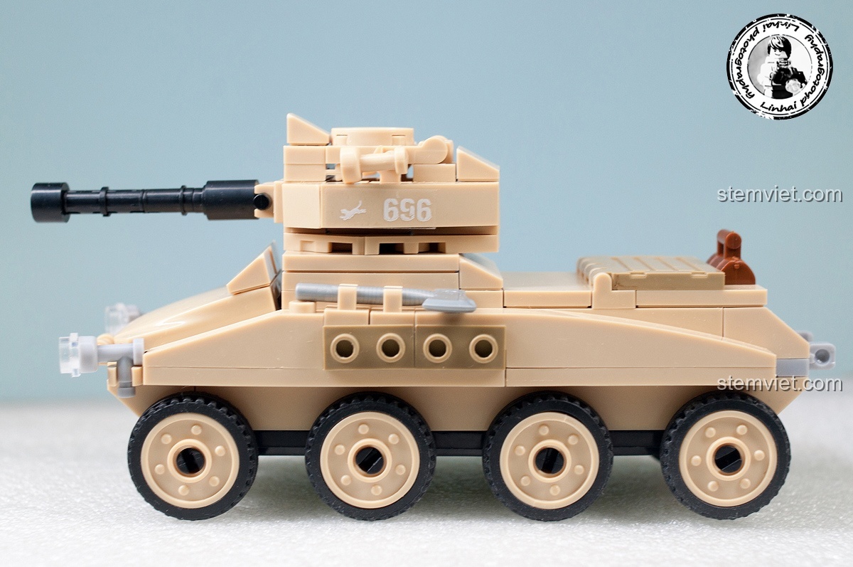 Xe bọc thép Sd.Kfz.234 của Đức trong bộ lắp ghép Sluban M38-B0696 Trận chiến Stalingrad, với thiết kế chi tiết và màu sắc đặc trưng.