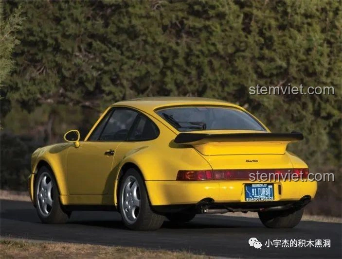 Góc nhìn từ trên xuống mô hình SY 8505 Mô hình Porsche 911, cho thấy tổng thể thiết kế và đường nét xe.