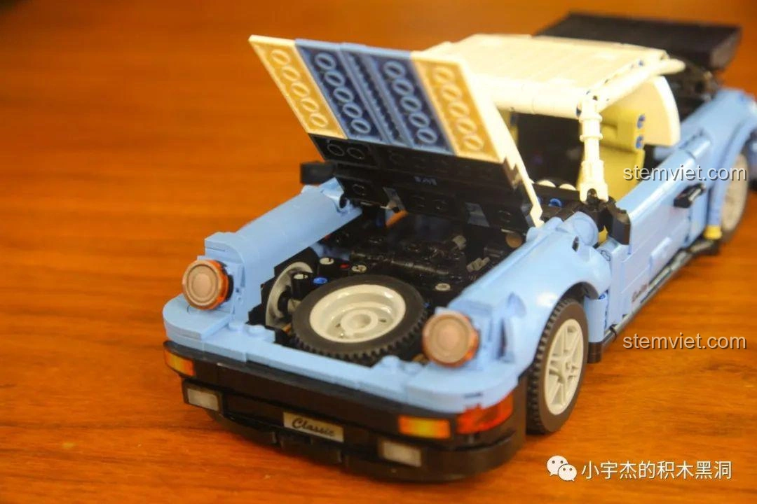 Toàn cảnh phần đầu xe của mô hình SY 8505 Mô hình Porsche 911 với nắp capo đóng, thể hiện sự liền mạch trong thiết kế.