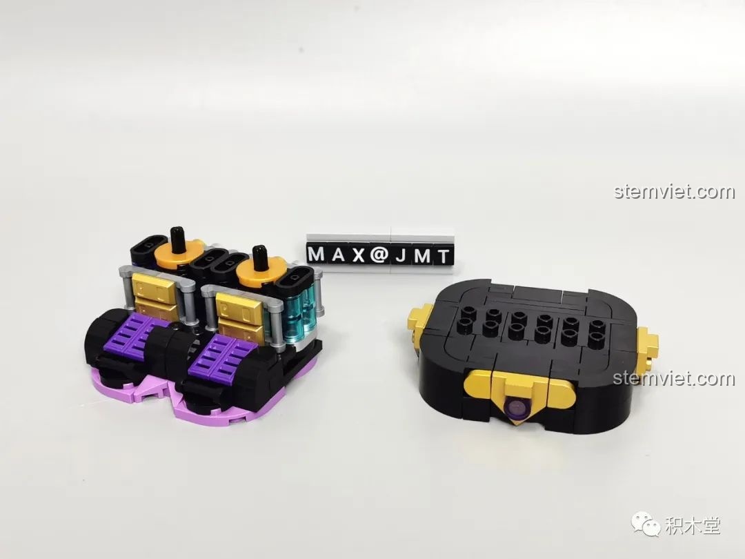 Phần thân cơ khí và đế của mô hình Kuromi bán cơ khí TOP TOY TC1803 đã hoàn thành, sẵn sàng cho các chi tiết vỏ ngoài.