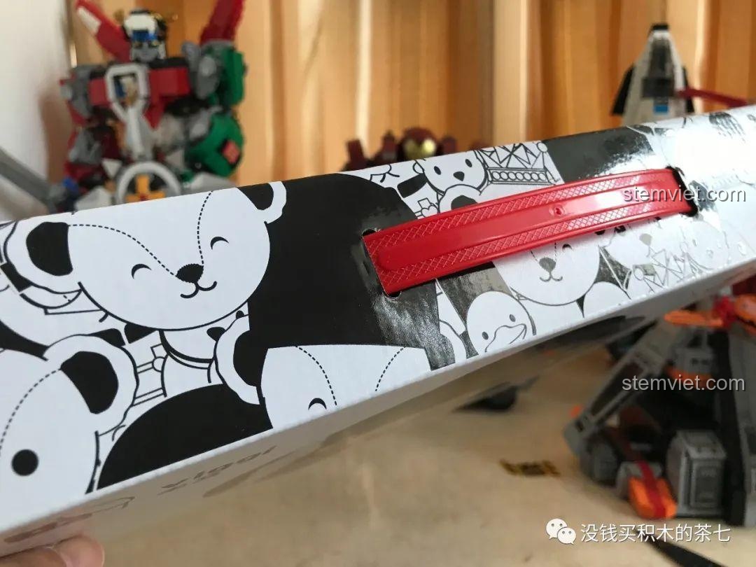 Bước đầu tiên lắp ráp xe buýt hai tầng trong bộ Wekki 516000 Gấu Teddy Yêu London.