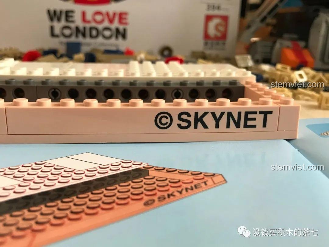 Vòng quay London Eye với các nan hoa từ dây chun trong bộ Wekki 516000.