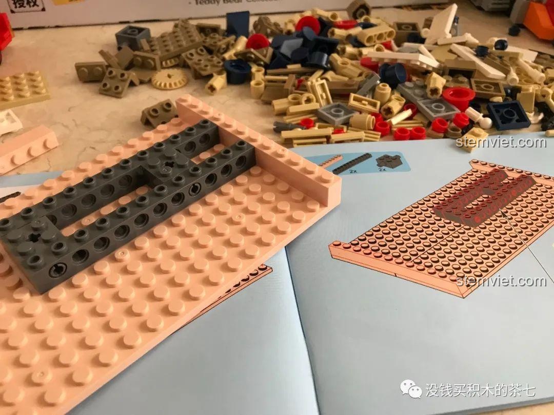 Khung vòng quay London Eye đã lắp ráp trong bộ Wekki 516000 Gấu Teddy Yêu London.