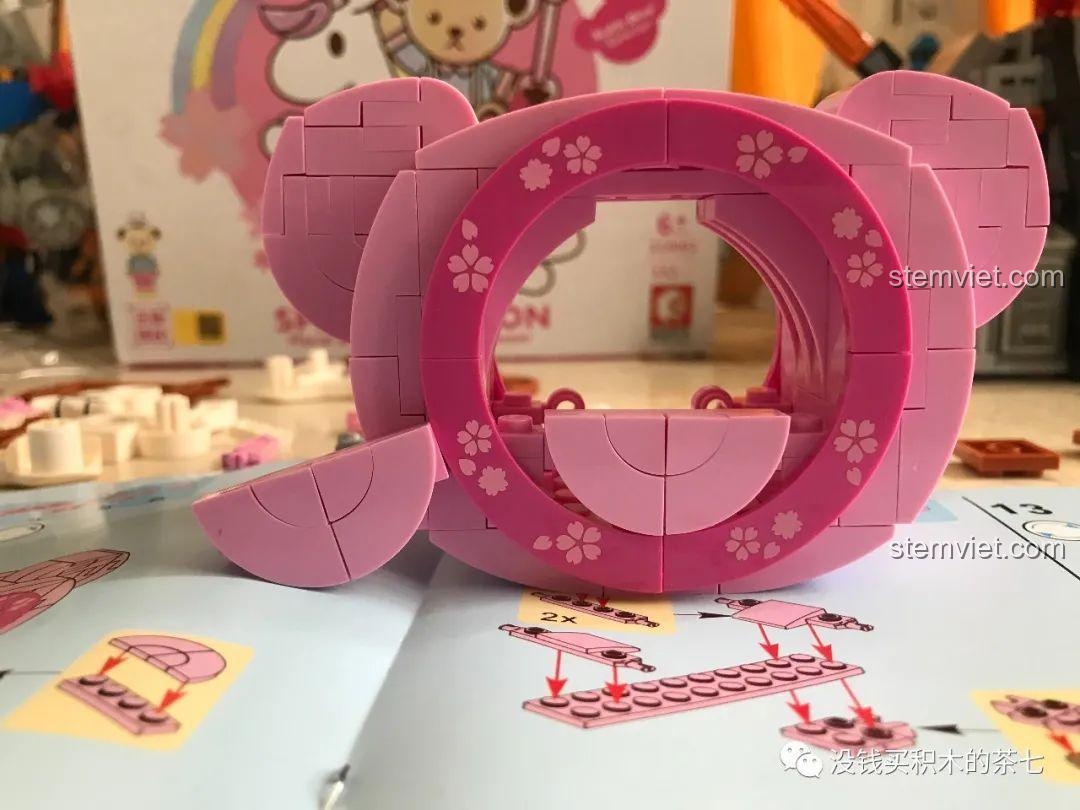 Xe ngựa của bộ Wekki 516001 Gấu Teddy Đi Xe Ngựa đã lắp bánh xe.