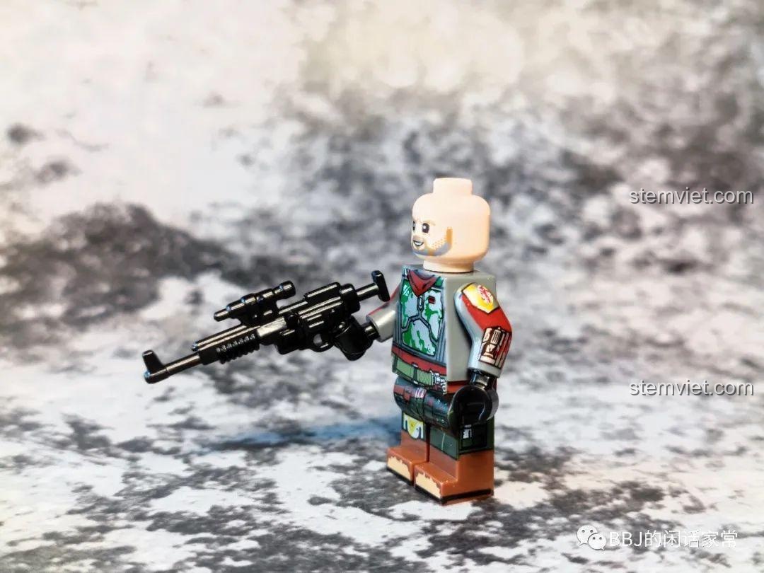 Minifigure Cobb Vanth WM6122 Star Wars The Mandalorian, không mũ, góc nghiêng, review.
