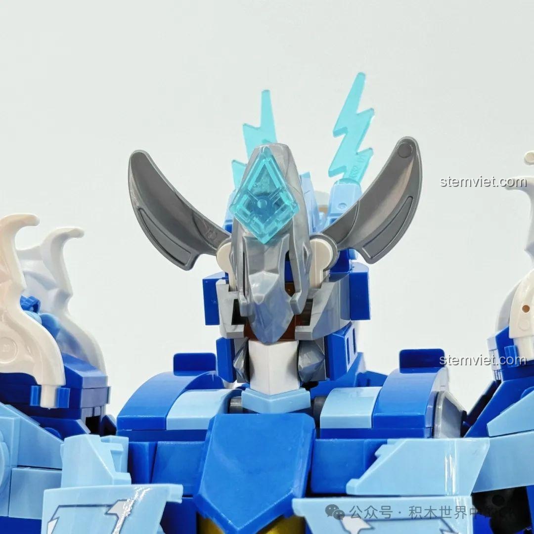 Ảnh 28 của bộ lắp ráp ZHEGAO GZ2028 Cơ Giáp Triệu Vân Hổ Uy Tướng Quân, mô tả cận cảnh phần ngực. Review đồ chơi robot Triệu Vân GZ2028.