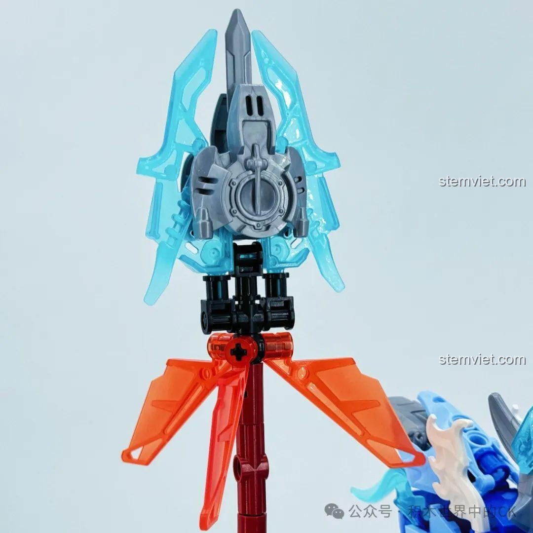 Ảnh 38 của bộ lắp ráp ZHEGAO GZ2028 Cơ Giáp Triệu Vân Hổ Uy Tướng Quân, mô tả mô hình với góc nhìn khác. Review đồ chơi robot Triệu Vân GZ2028.