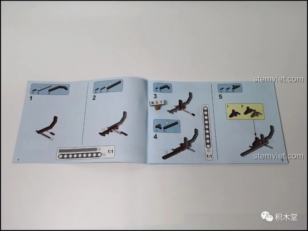 Sách hướng dẫn lắp ráp chi tiết của đồ chơi mô hình tô Harley Knuckle Chopper Cổ Điển 50024.