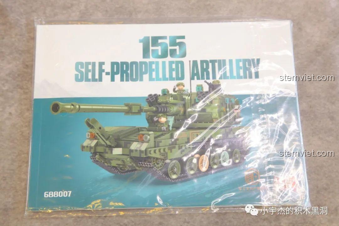 Sách hướng dẫn lắp ráp của bộ đồ chơi quân sự Pháo Tự Hành PLZ-05B Panlos Brick được bọc nilon cẩn thận.