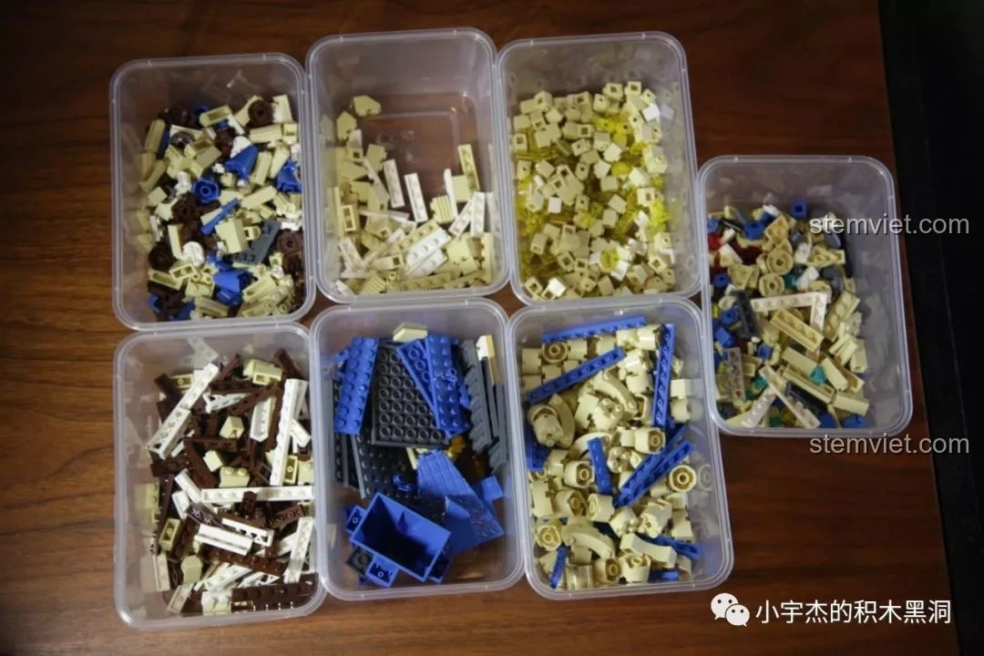 Các mảnh ghép của bộ WANGE 4219 Cầu Tháp Luân Đôn được sắp xếp gọn gàng trong hộp.