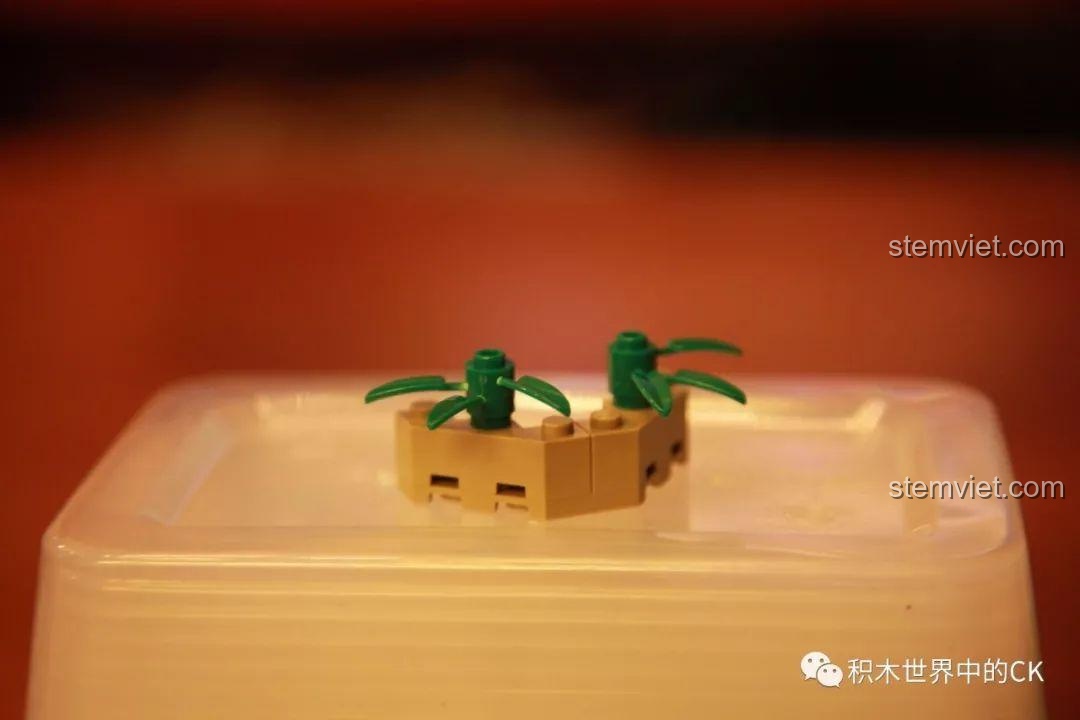 Mô hình xe Jeep quân sự lắp ráp từ bộ đồ chơi SEMBO 12668, chi tiết sắc nét, cho bé trai yêu thích quân đội.