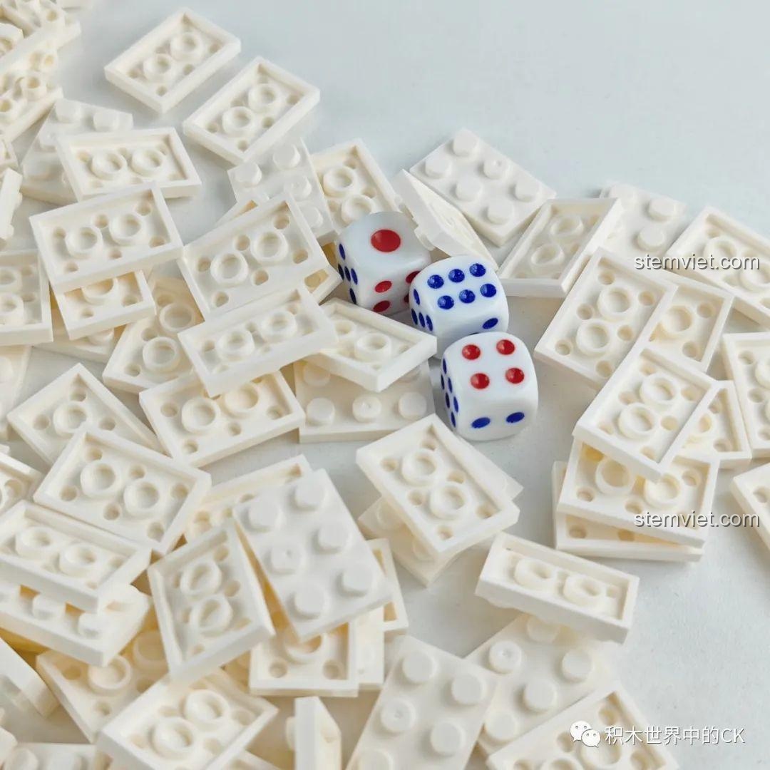 Bề mặt các quân mạt chược đang được lắp ráp của bộ lắp ghép Mạt chược SEMBO 601152, đồ chơi giáo dục Mạt chược, hoàn thiện tốt.