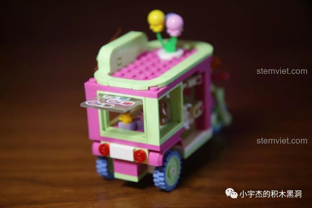 Bộ sưu tập 4 xe bán hàng rong Sembo, bao gồm xe bán hamburger 601206, xe bán sushi, xe bán đồ chơi.