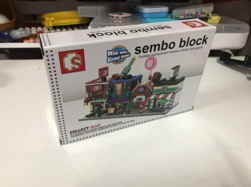 Hộp bộ lắp ghép Cửa Hàng Karaoke Sembo 601513 cho thanh niên 14 tuổi, giá rẻ.