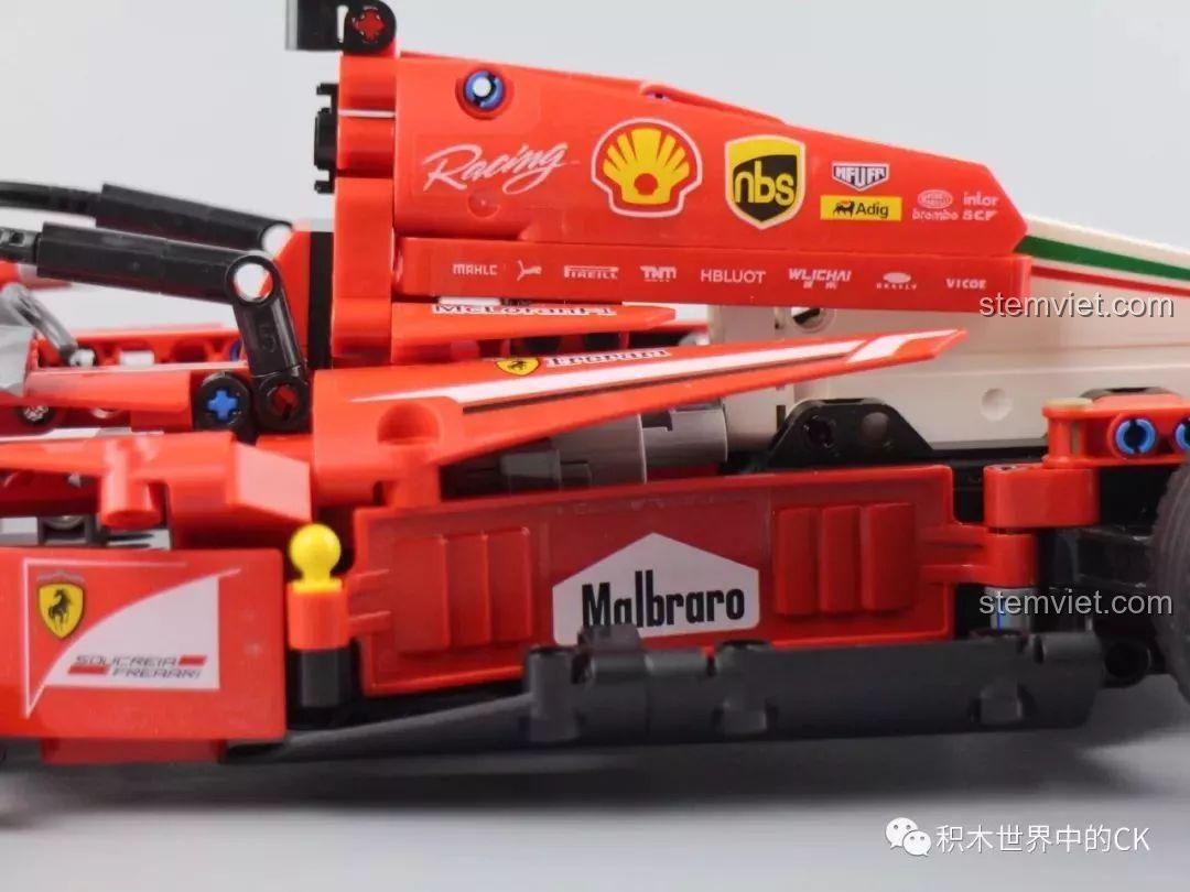 Ảnh review chi tiết bánh xe của mô hình Sembo 701000.