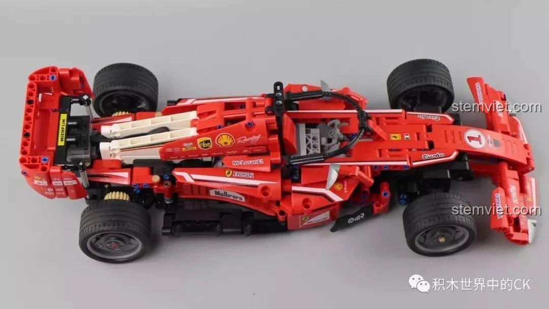 Ảnh review xe đua F1 Sembo 701000 hoàn chỉnh từ góc nhìn trên cao.