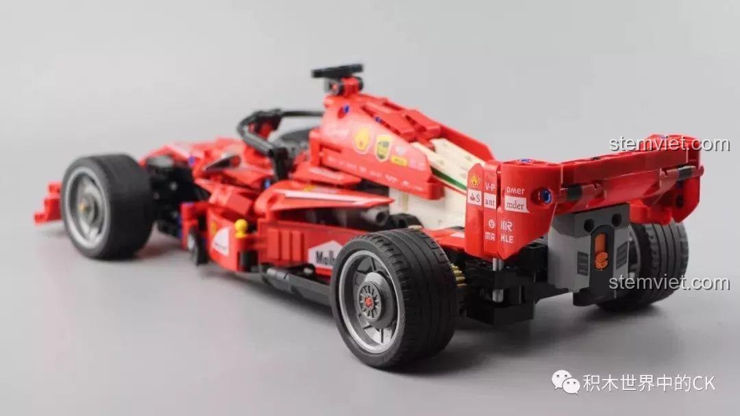 Ảnh review xe đua F1 Sembo 701000 hoàn chỉnh từ góc nhìn trực diện.