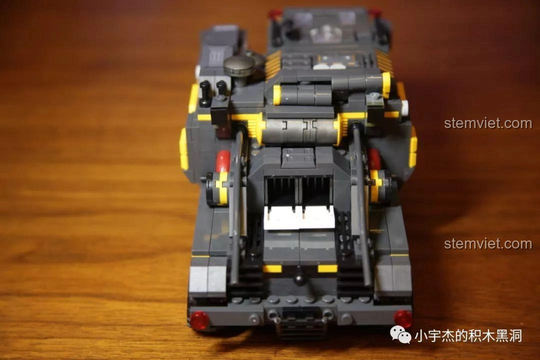 Nóc cabin xe tải CN373 có thể tháo rời dễ dàng từ bộ Sembo Block 107008.