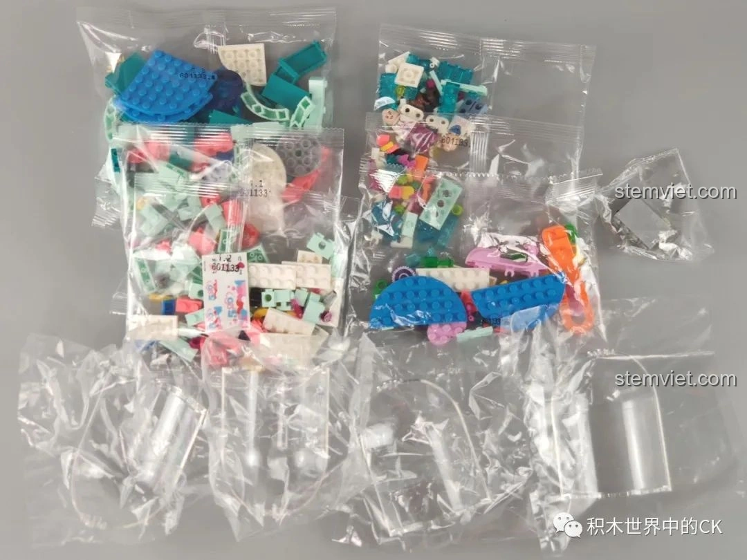 Các túi mảnh ghép đồ chơi lắp ráp SEMBO Block 601133 Hộp Xoay Phát Sáng Tình Yêu.