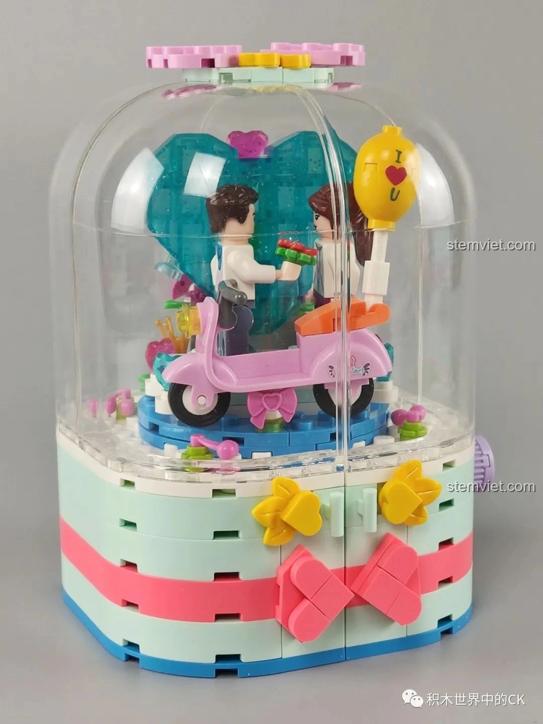 Mô hình đồ chơi lắp ráp SEMBO Block 601133 Hộp Xoay Phát Sáng Tình Yêu hoàn chỉnh.