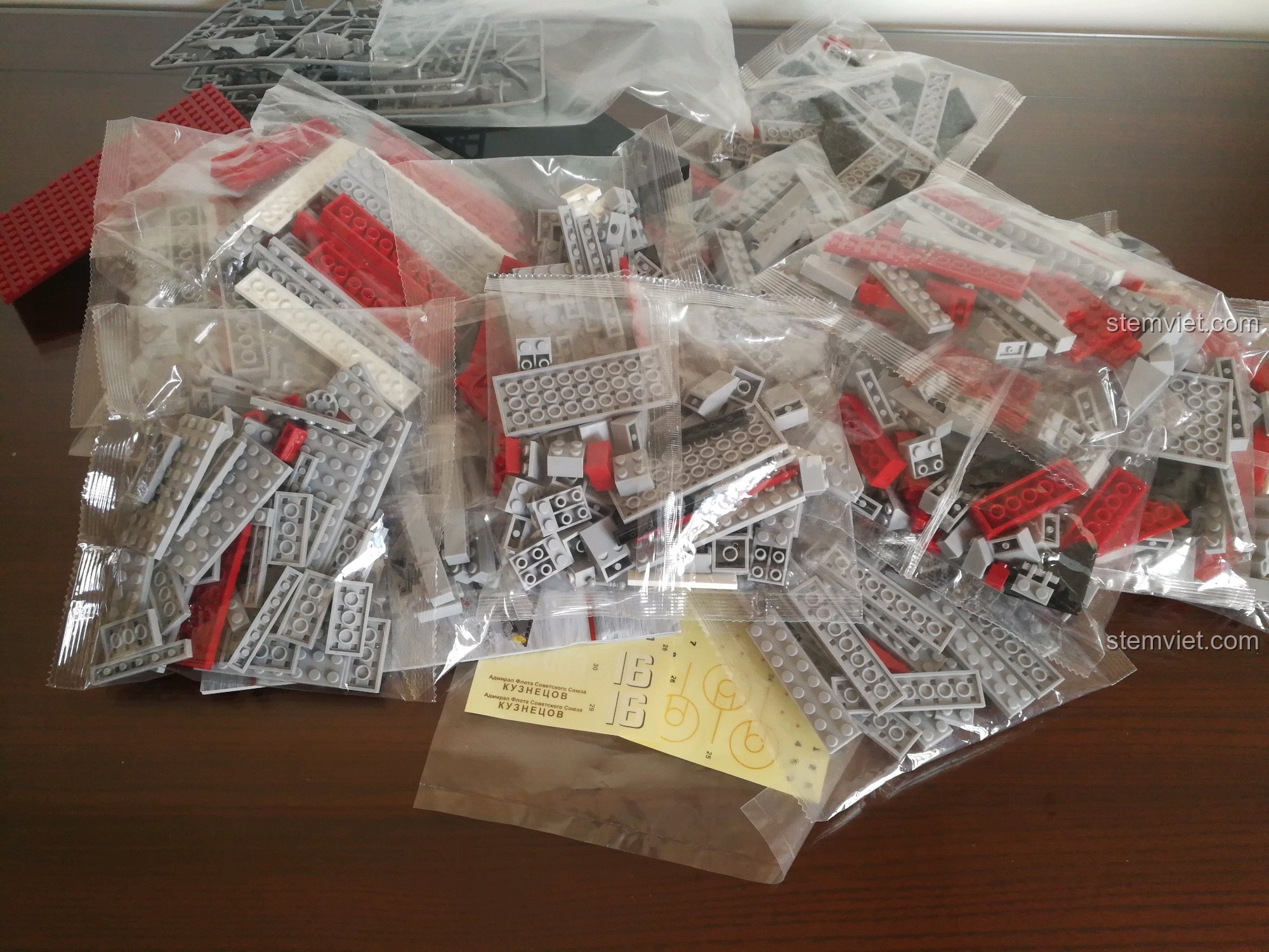 Sluban M38-B0399 bộ xếp hình Tàu chiến Liêu Ninh, đồ chơi lắp ghép M38B0399 cho bé trai 6 tuổi, giá tiết kiệm