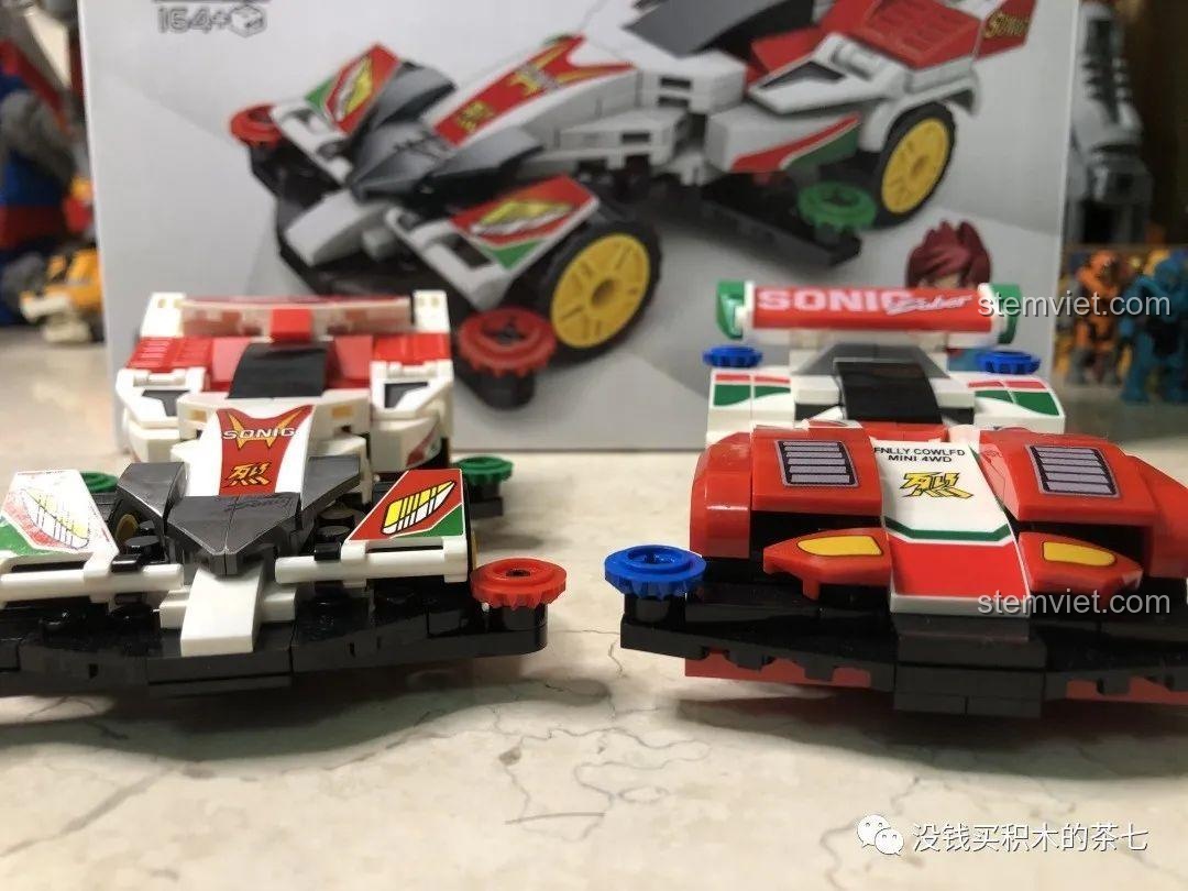 So sánh trực diện giữa hai mô hình xe đua Hurricane Sonic và Sonic Saber.