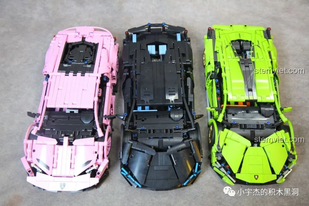 So sánh từ trên xuống của mô hình Lamborghini Sián FKP 37 Cyberpunk MK6002 với các phiên bản màu khác, thể hiện sự khác biệt thiết kế.